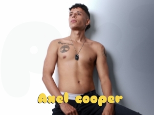 Axel_cooper