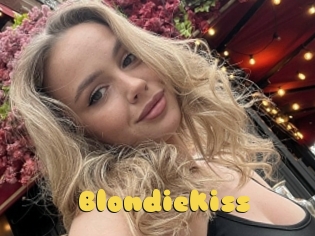 Blondiekiss