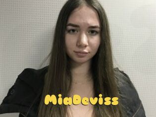 MiaDeviss