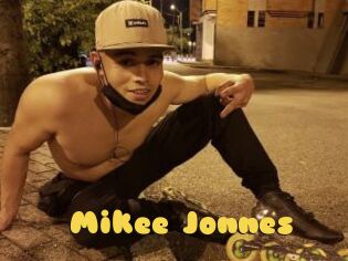 Mikee_Jonnes