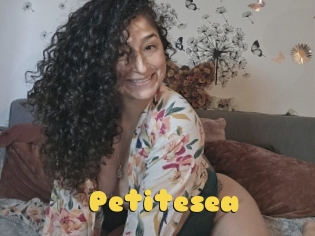 Petitesea