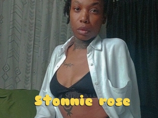 Stonnie_rose